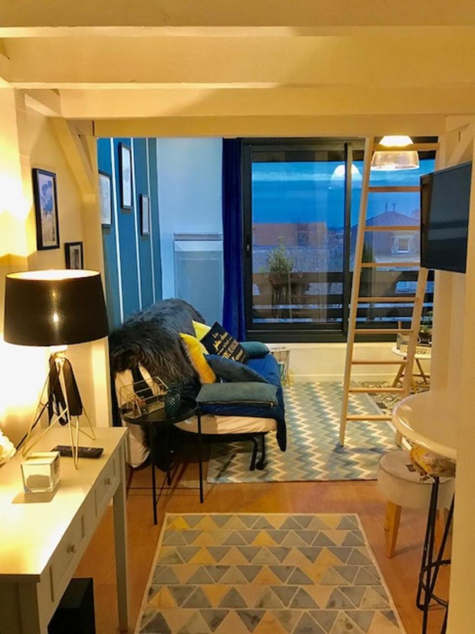 Le 104 Apartment ตาลองซ์ ภายนอก รูปภาพ